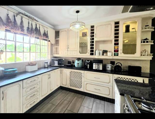 3 BEDROOM HOUSE FOR SALE IN THREE RIVERS PROPER